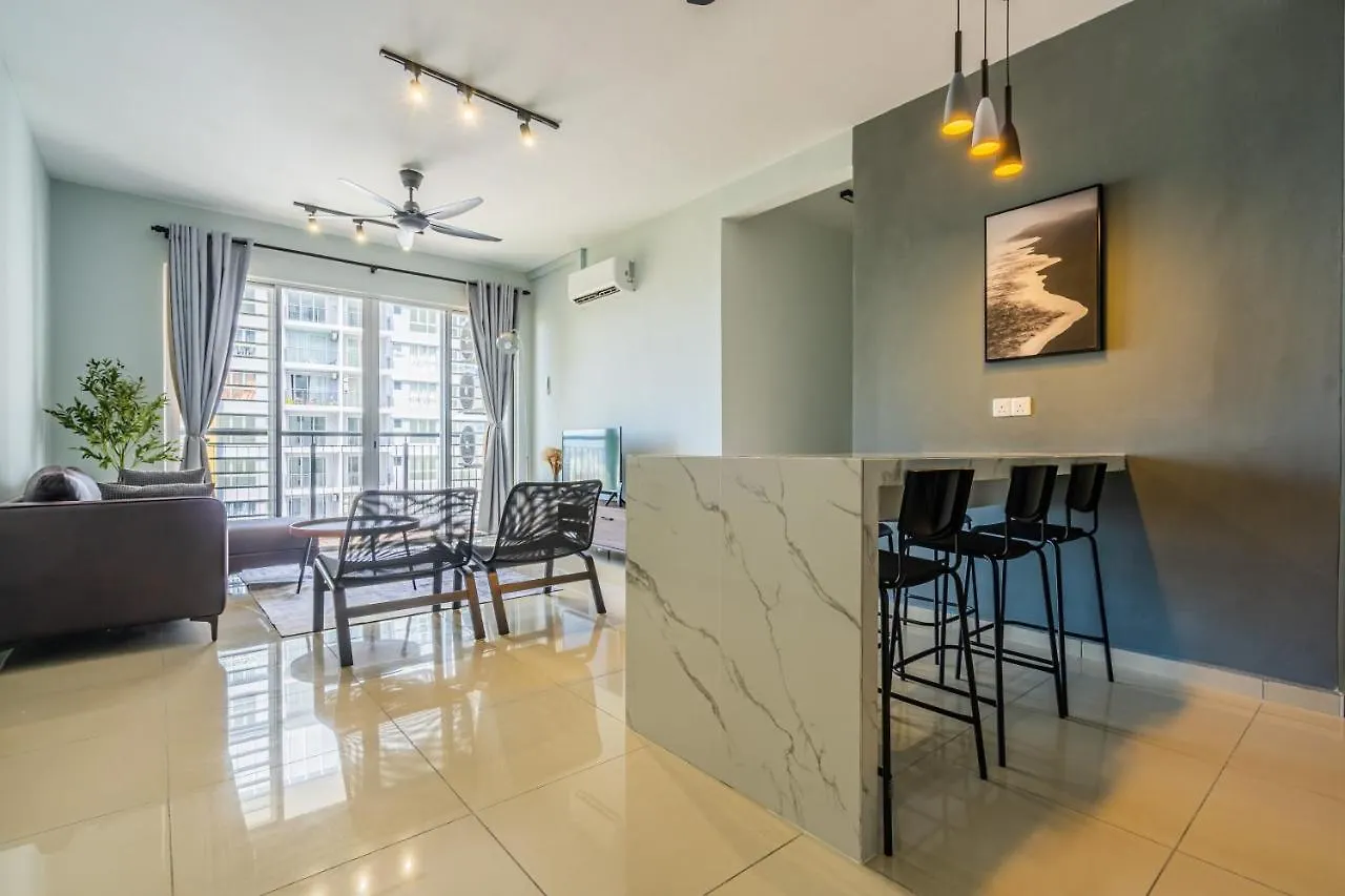 Cozy 3-Bedroom Condo With Pool 6 Pax - Semarak Kuala Lumpur 0*,  Malajzia