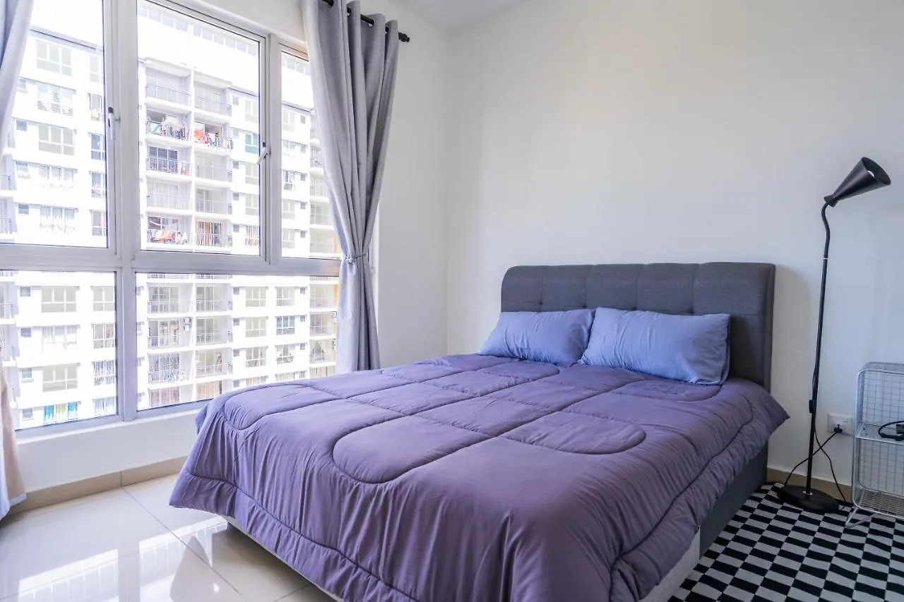 Cozy 3-Bedroom Condo With Pool 6 Pax - Semarak Kuala Lumpur 0*,