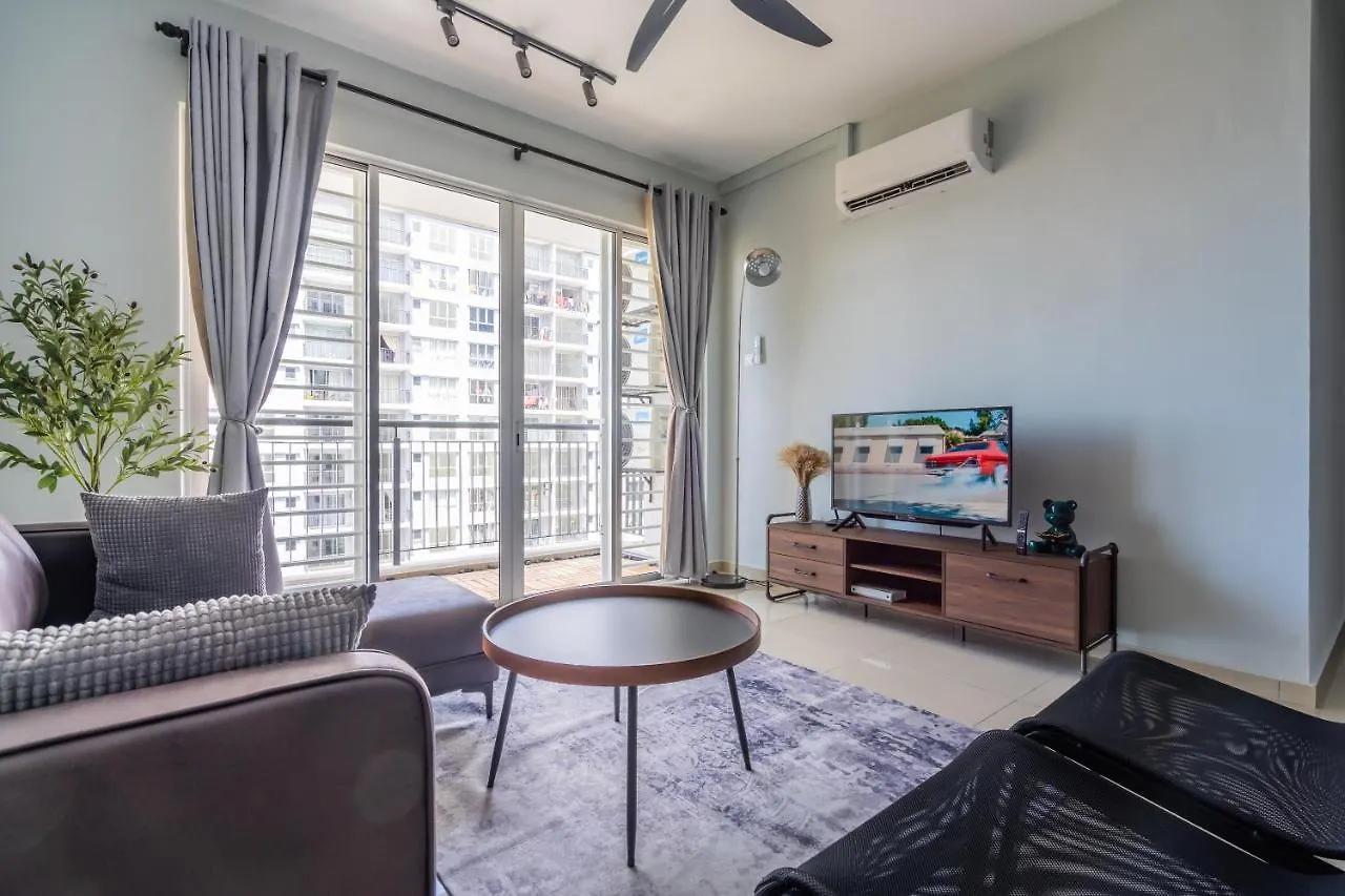 Cozy 3-Bedroom Condo With Pool 6 Pax - Semarak Kuala Lumpur Apartment